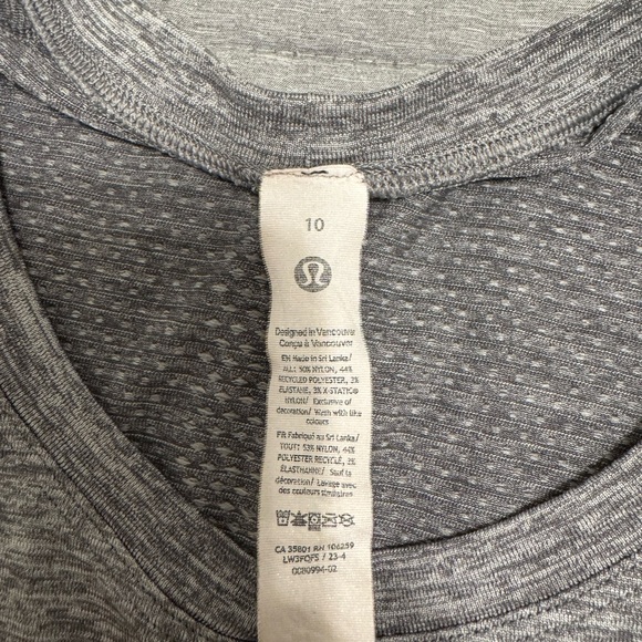 Grey swiftly lululemon long sleeve - Picture 3 of 4